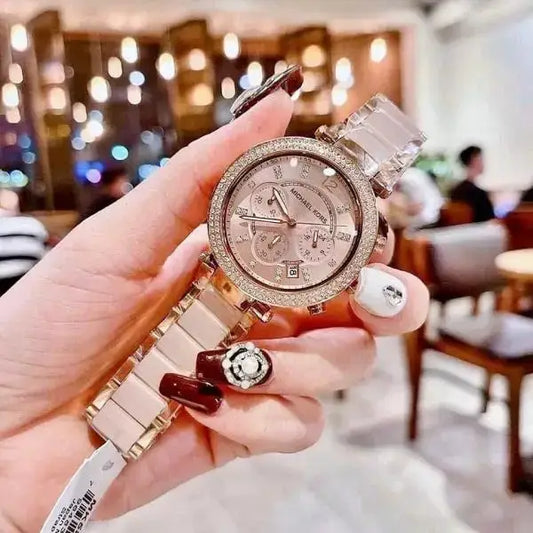 Mic Kor Premium Quality Watch With LIVE V!DEO CALL FACILITY MIC011
