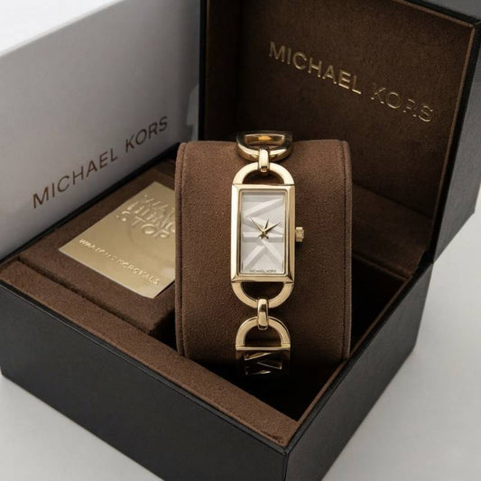 Mic Kor Premium Quality Watch With LIVE VIDEO CALL FACILITY MIC0957